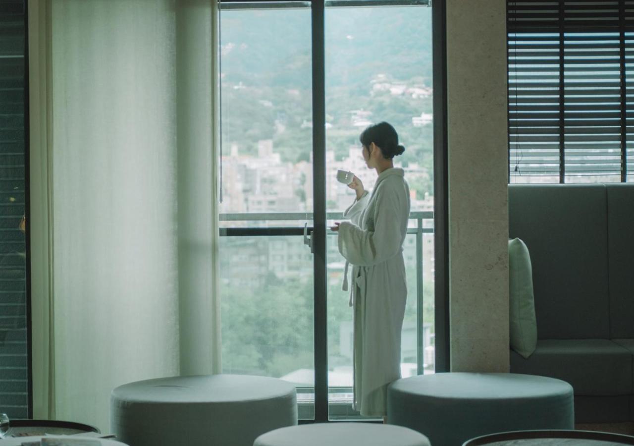 Hotel Royal Beitou Taipei Bagian luar foto