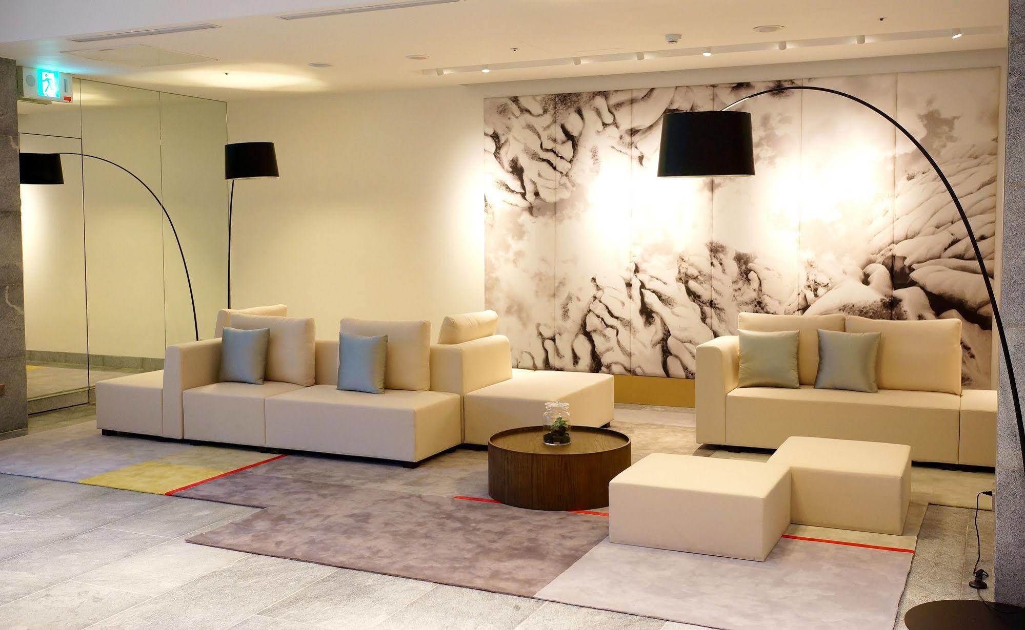 Hotel Royal Beitou Taipei Bagian luar foto