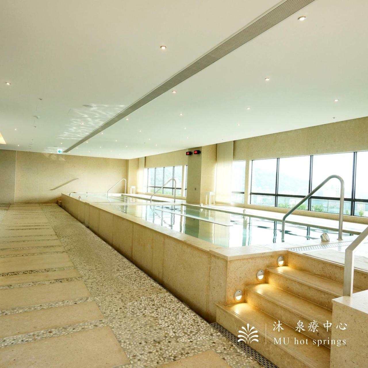 Hotel Royal Beitou Taipei Bagian luar foto